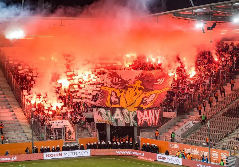 Co oznacza fraza "You Never Walk Alone"? Historia i znaczenie