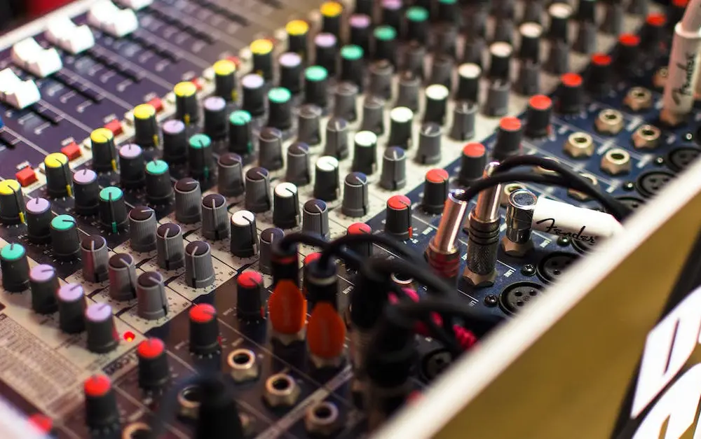 Najlepsi producenci muzyki dance i elektroniki lat 90.