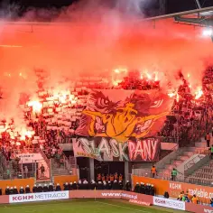 Co oznacza fraza "You Never Walk Alone"? Historia i znaczenie