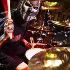 Kto jest perkusistą w zespole Slipknot? Informacje o członku zespołu