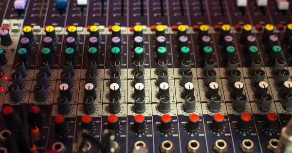 Trans w muzyce elektronicznej - charakterystyka nurtu